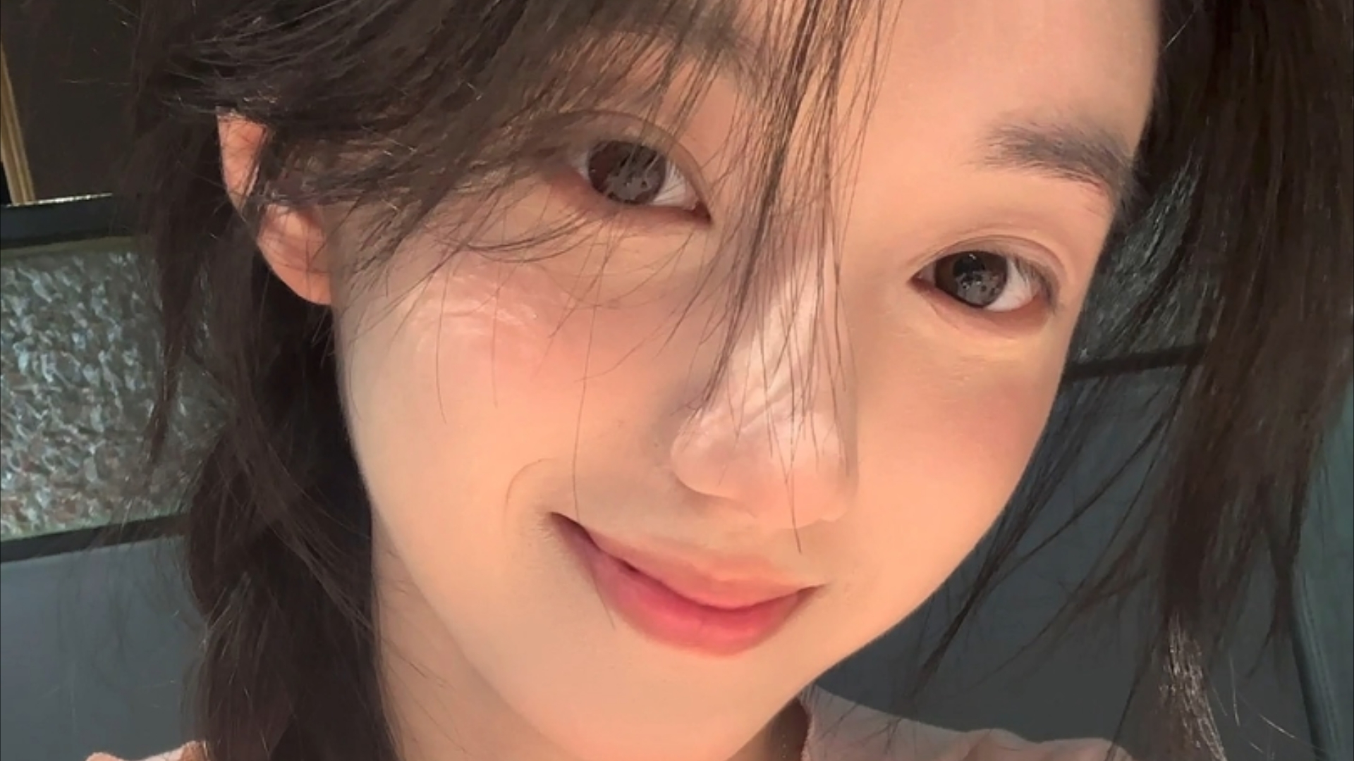 广西大化县一艘船只侧翻导致3人失联